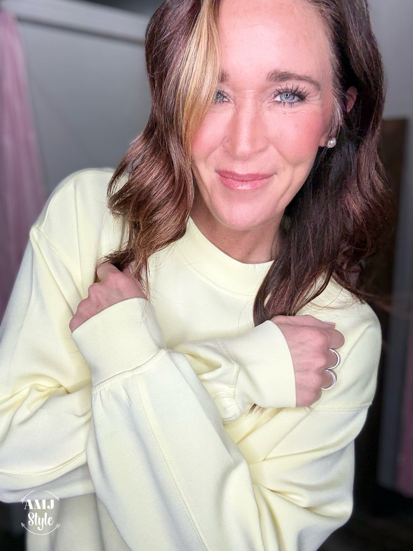 Vivid Breeze Pullover - Lemonilla