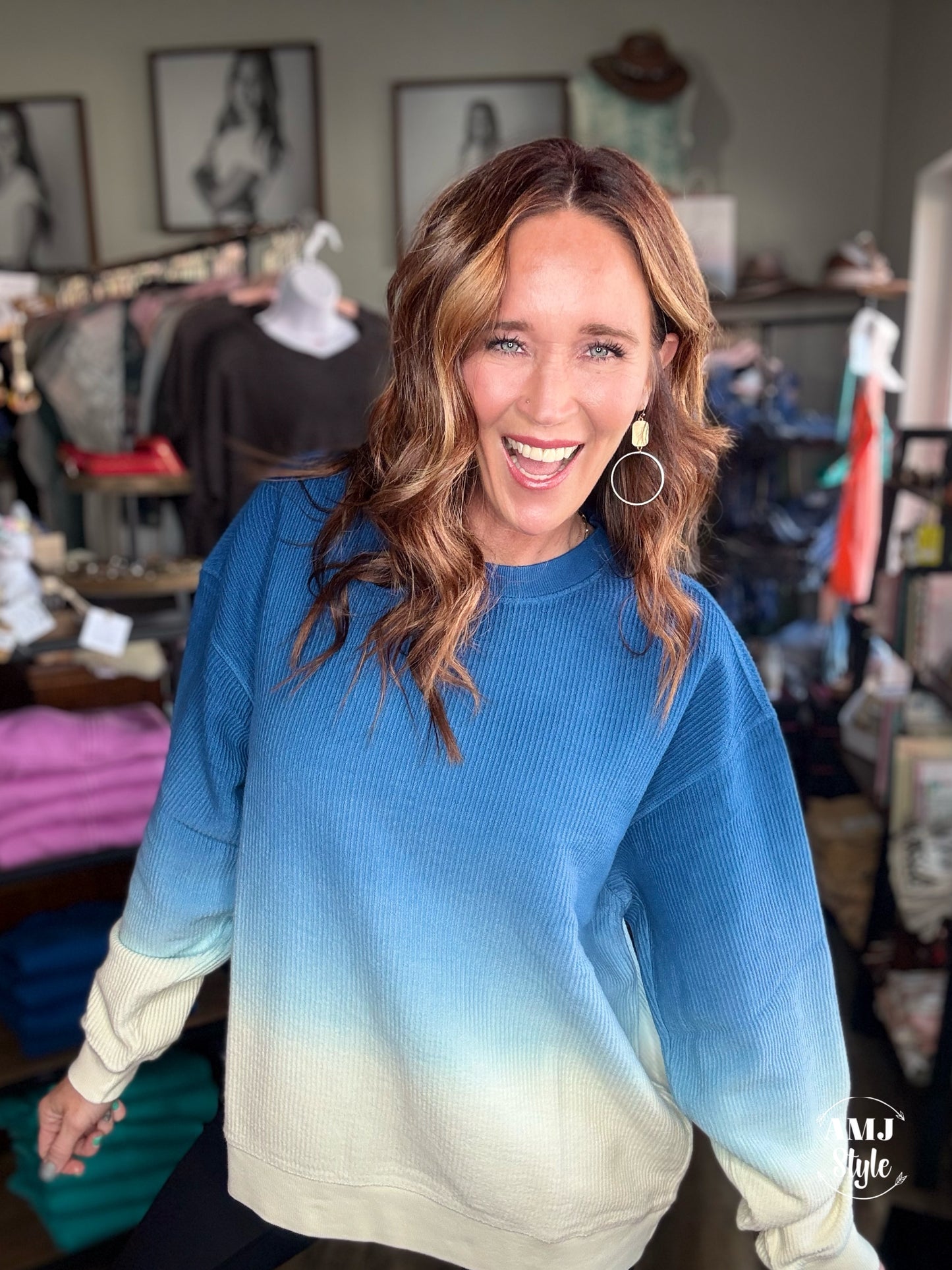 Luxe Ombre Corded Crew Sweatshirt - Navy/Eggnog