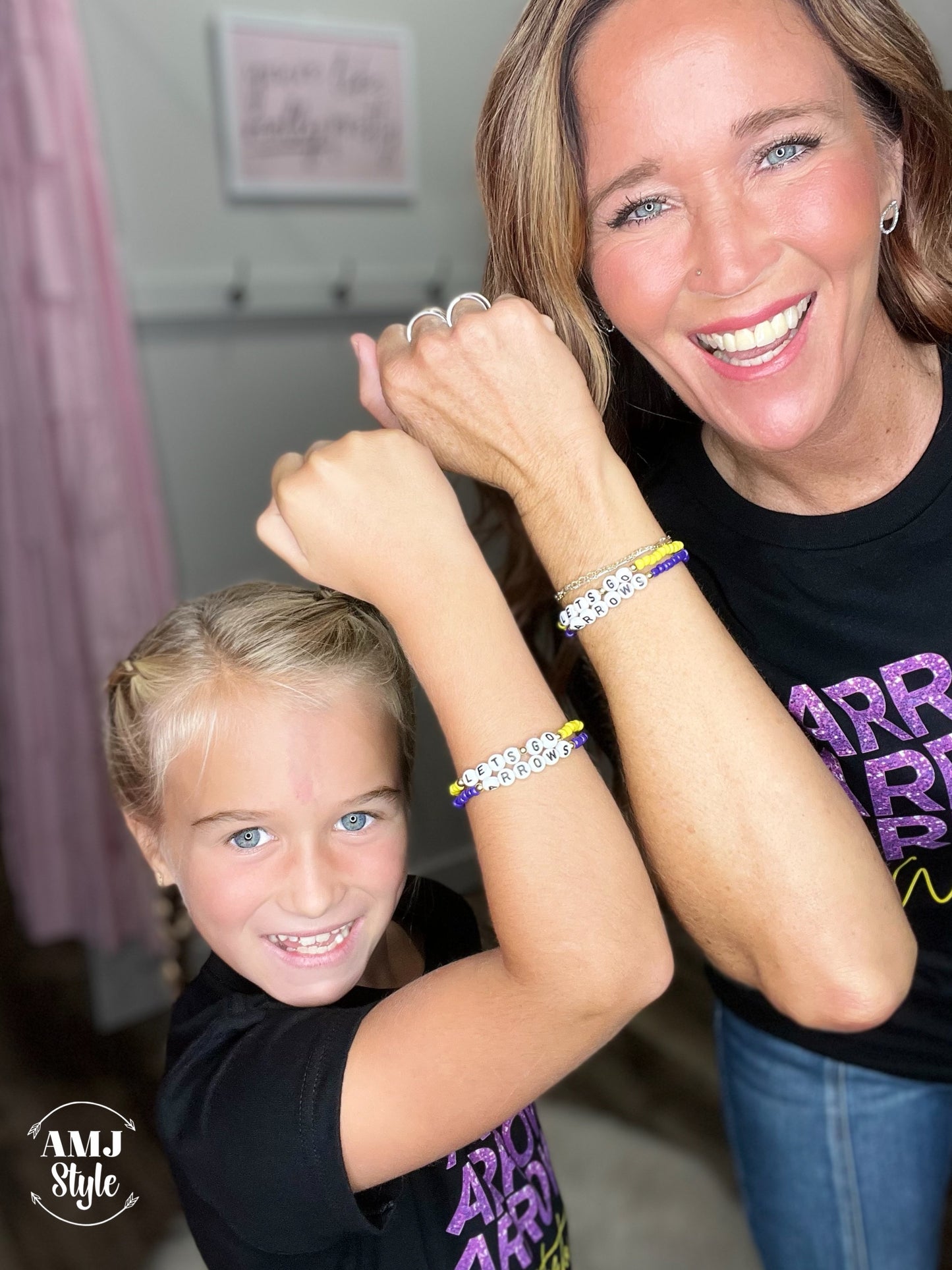 Let's Go Arrows Seed Bracelet Set
