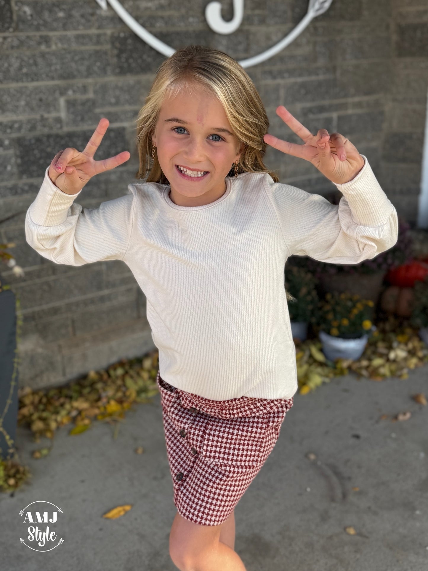 Cutsey Kiddo Cuffed Top
