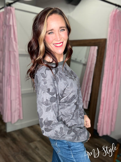 Moody Wildflower Pullover