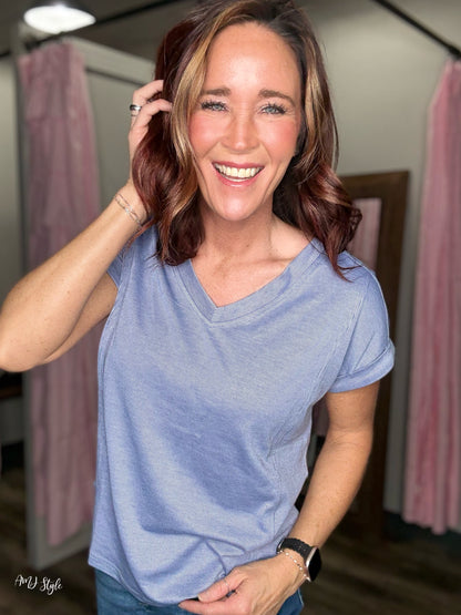 The Effortless V Neck - Chambray