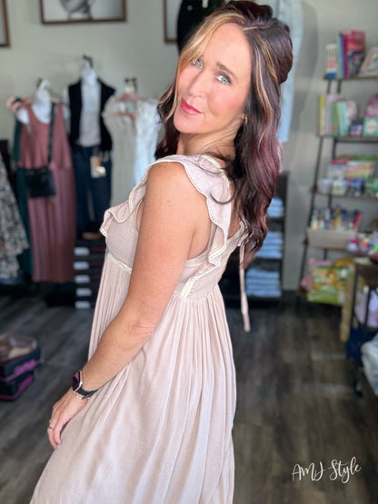 Petal Stich Maxi Dress