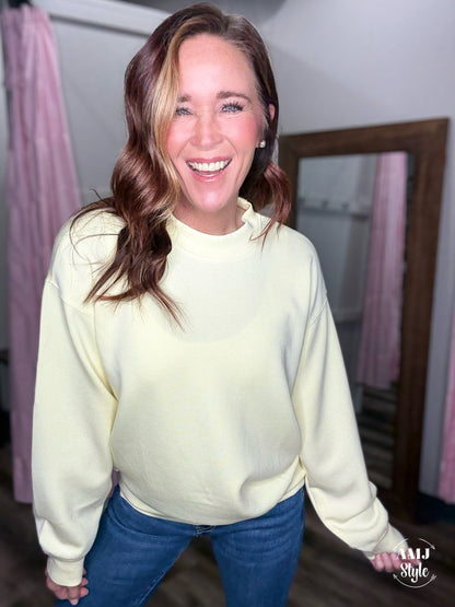 Vivid Breeze Pullover - Lemonilla