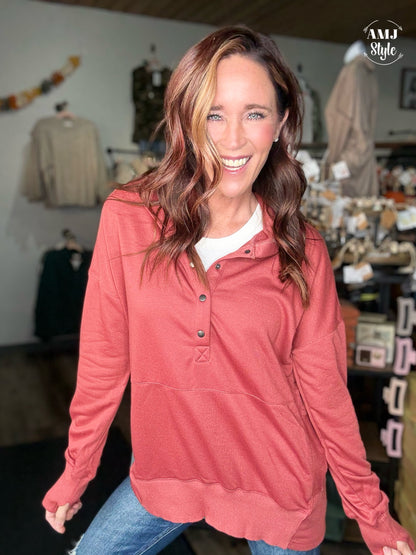 The Hangout Hoodie - Brick