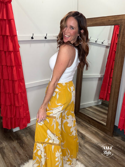 Island Breeze Linen Pants - Yellow