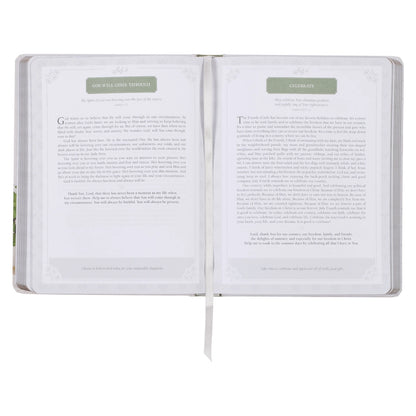 Devotional Daily Hope For A Woman's Heart Hardcover